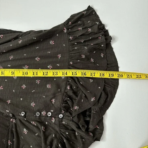 Lucky Brand Shirt Top Womens Medium Peplum Floral Cottage Rayon Lace Crop Button - Picture 10 of 11